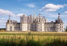 Chiêm ngưỡng vẻ đẹp lộng lẫy của lâu đài Château de Chambord – Pháp Chiêm ngưỡng vẻ đẹp lộng lẫy của lâu đài Château de Chambord - Pháp